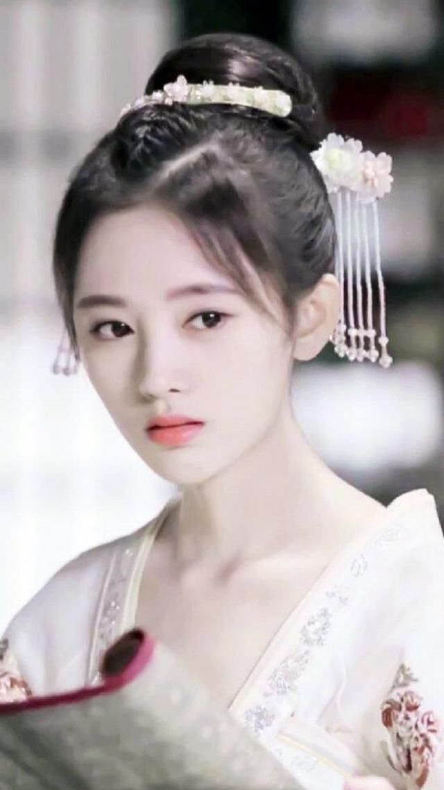 鹿晗吴亦凡迪丽热巴鞠婧祎他们被外国人认为是