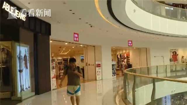 女子商场连偷28件衣服 500元买消磁器对付防盗扣