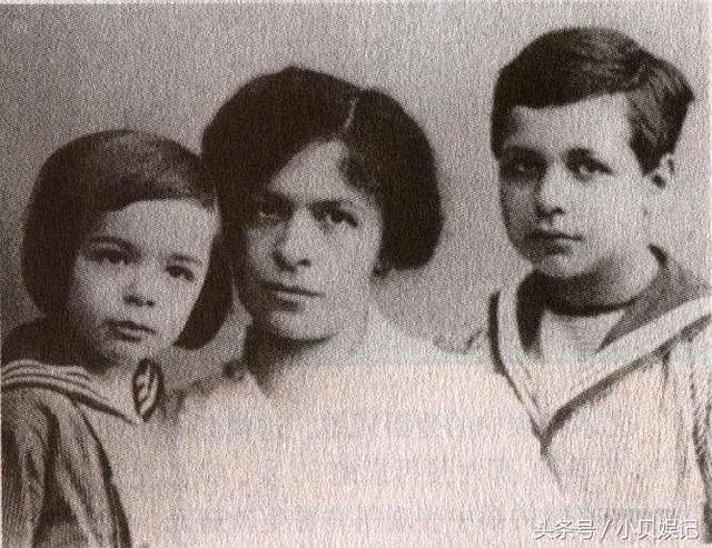 天才在左疯子在右!爱因斯坦如此聪明,为什么他