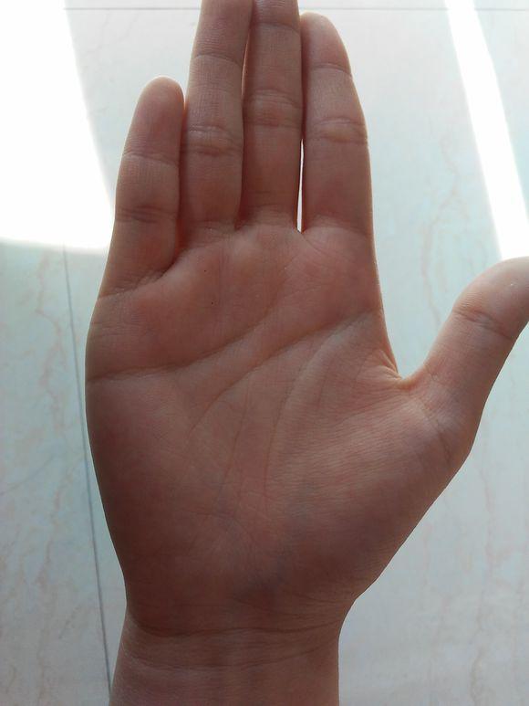 这种女人的手相,偏财运很旺,财库饱满 这种女人的手相,偏财运很旺,财库饱满