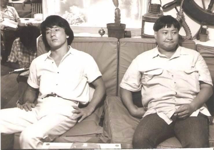 洪金宝的背景比你想的大, 身家30亿, 做大哥不