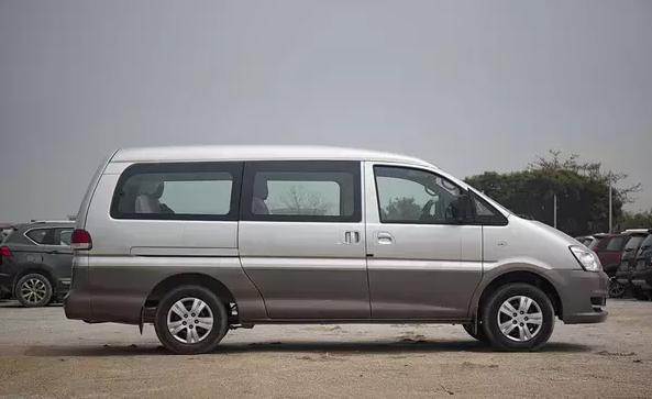 2017款东风风行菱智m3l上市 6.59-7.09万