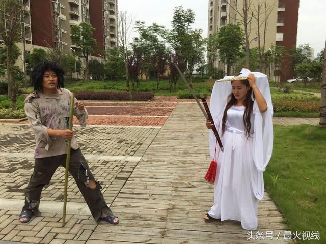 湖北方言剧《小龙女穿越大战洪七公》拍摄完成