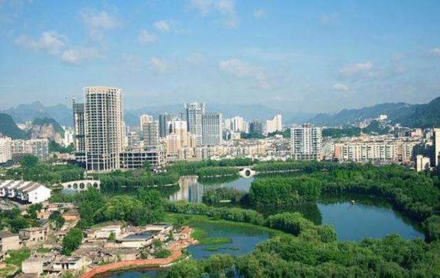 走进中国凉都六盘水,夏天气温永远是19℃,睡