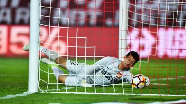 黄油手+状态差,如此表现让人无限怀念曾诚!