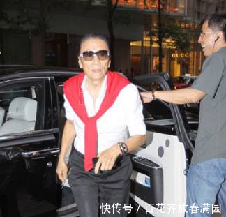 谢贤承认分手,声称自己住千万海景房孤独,网友