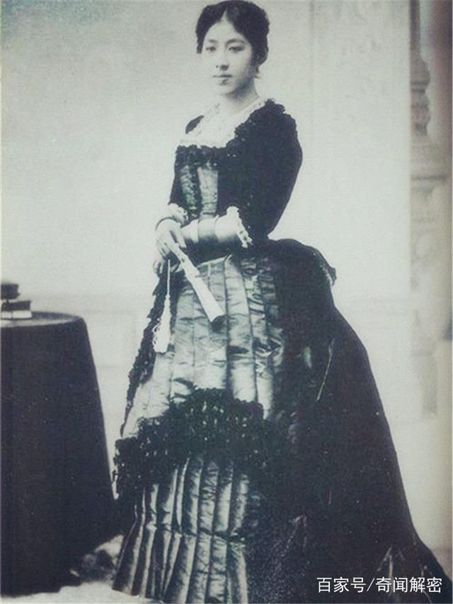 100年前,日本公认的标准美女,图2令人怜爱,图5