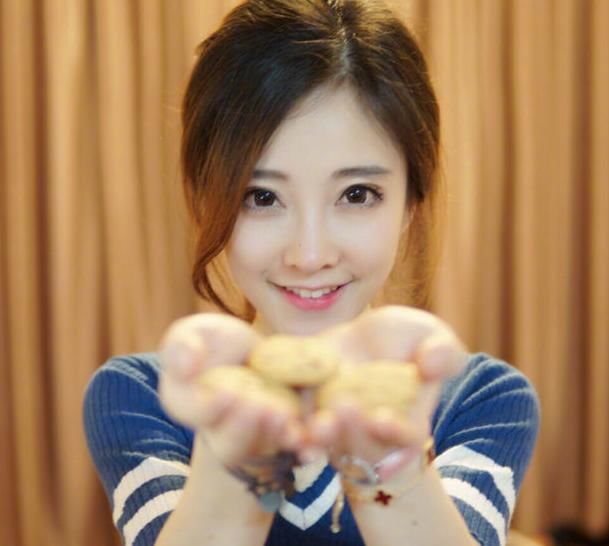 提莫原来称号天王盖地虎,提莫一米五,现在又