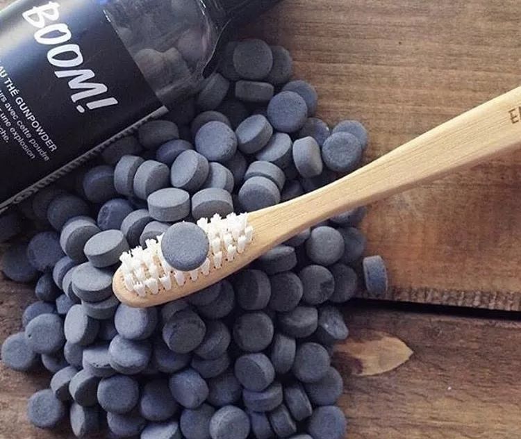 除了牙齿刷不白,其他都能刷白-牙膏