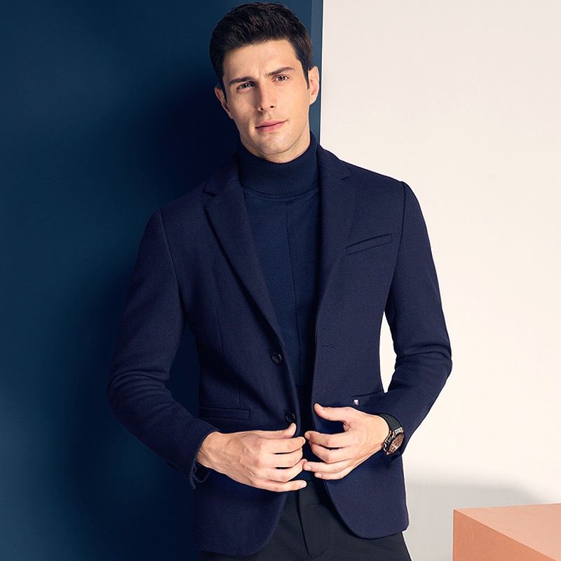 男人40岁后,别穿羽绒服夹克,多穿穿这5款男装