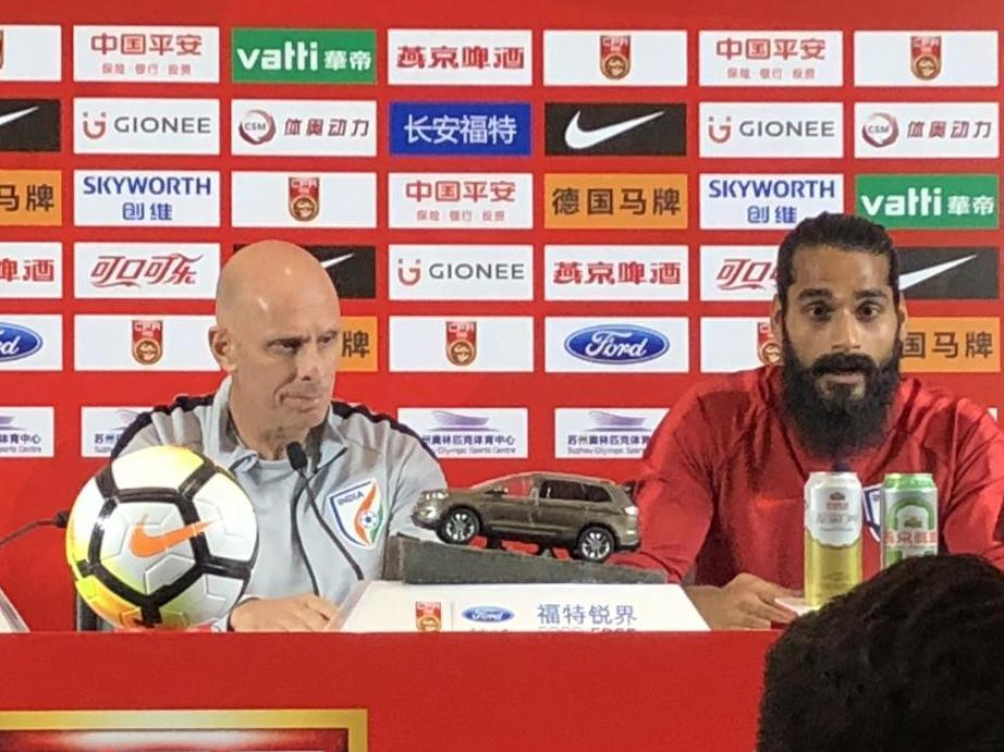 印度主帅:我国足协对我充分放权 中国队未来可