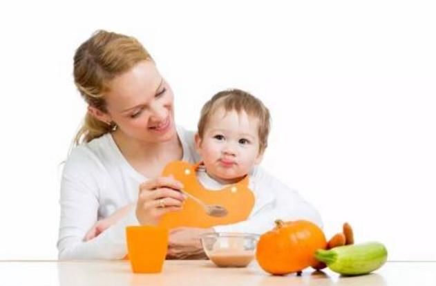 宝宝多大才能喂盐,九成家长给孩子吃盐太早了