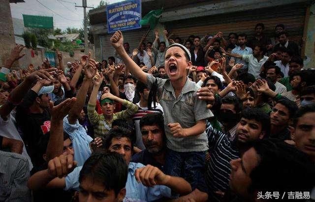 西里古里走廊那么细长,印度为什么不与孟加拉