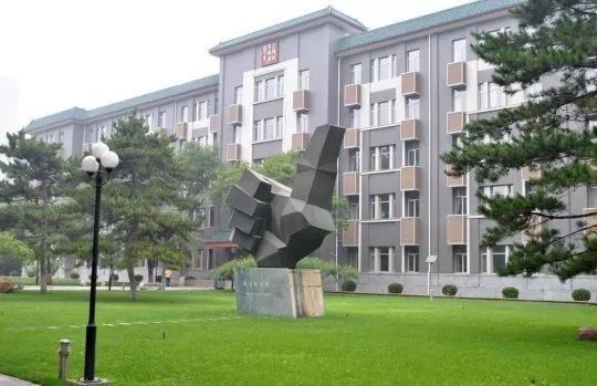 电竞教育乱象:学校不专业,学生不热情,行业不认