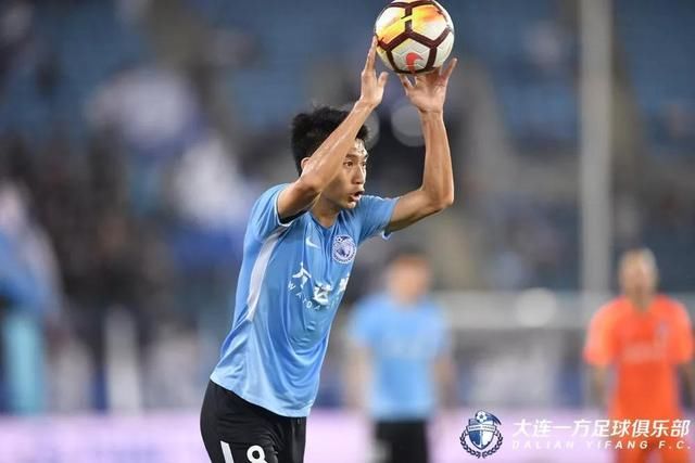 中超第21轮战报+最新积分榜 大连一方4比3山