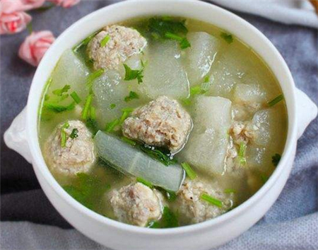 中餐厅张亮做的冬瓜丸子汤做法 中餐厅张亮做的冬瓜丸子汤做法