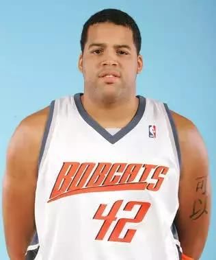 究竟什么原因,外国人喜欢用中国汉字做纹身?网