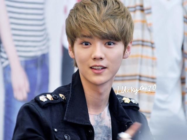 关晓彤发飙:为了和鹿晗在一起,我可以休学!别把