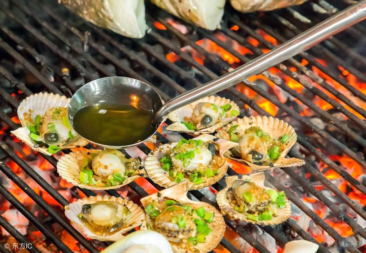 东莞夜市:烧烤摊,大排档都是我们打工仔打工妹