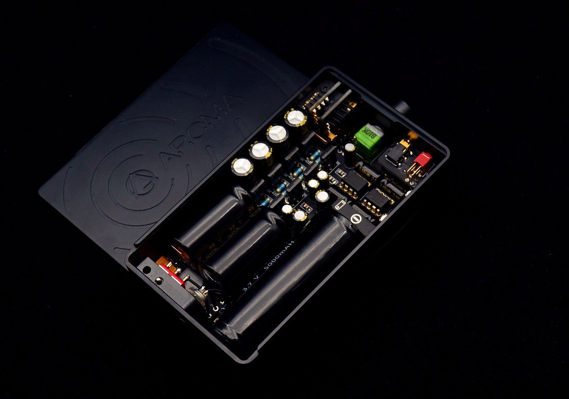 宝盒,磅礴凌厉--AROMA A100便携平衡耳放评