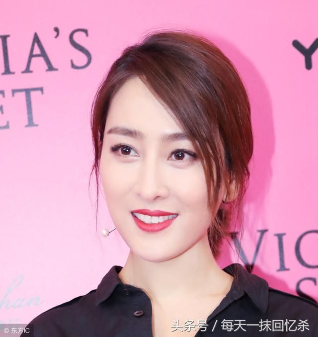 黄毅清微博十连发曝光崔永元情妇!7点发被网友