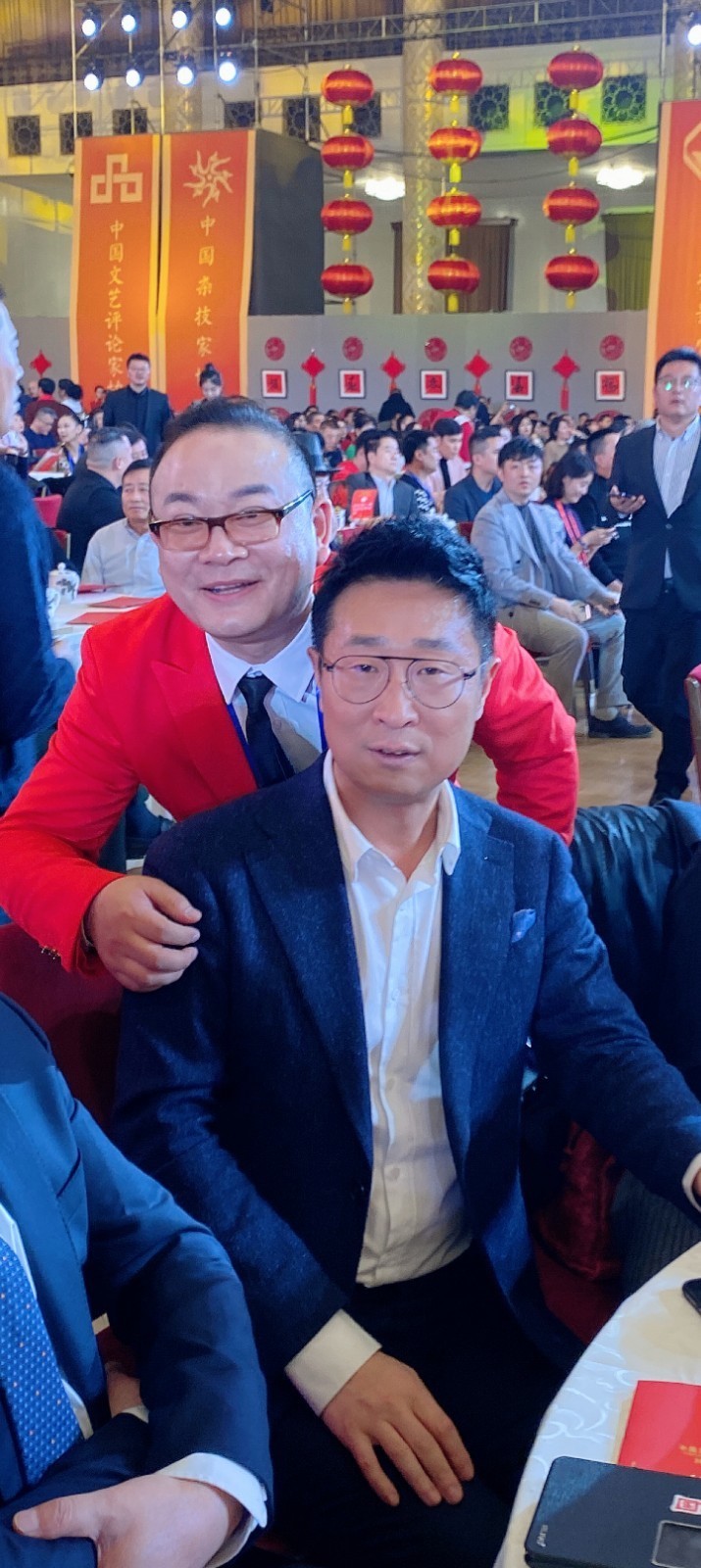 胡启圣人民大会堂录制2020中国文联晚会曝合影(图8) 胡启圣人民大会堂录制2020中国文联晚会曝合影(图8)