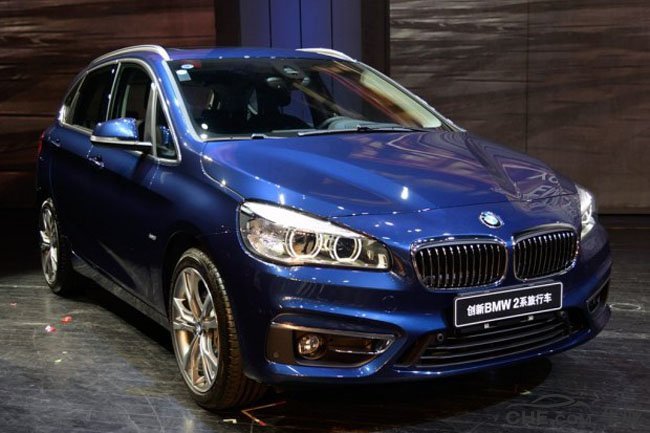 宝马2系218多功能旅行车 夏季特卖会低价走量