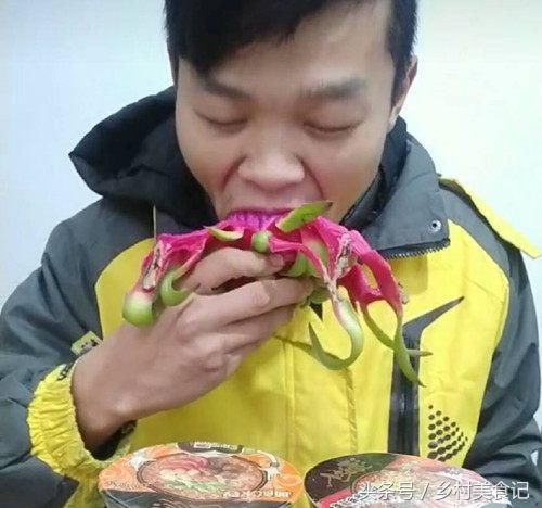 为何外卖小哥吃饭都比别人快,是因为饿吗?他们