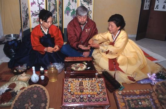 中国人和韩国人的素质如何?看看日本专家怎么