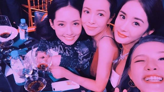 《小时代》姐妹花凑齐献唱插曲,杨幂霸气模样推猪鼻子!