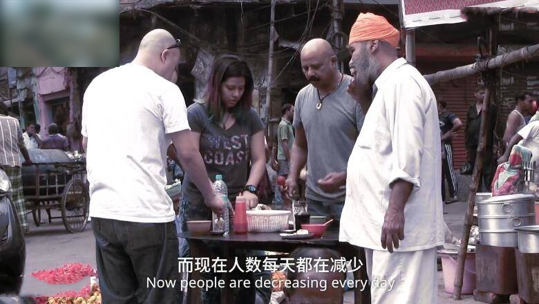 在印度加尔各答，至今还居住着一个特殊的群体——华裔印度人，随着时间的推移，愈来愈多的华人选择了离开这里。