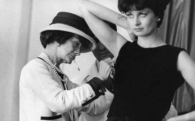 要无可取代,就必须时刻与众不同可可香奈儿经