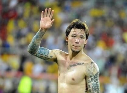 国足到底差在哪?贝肯鲍尔:中国足球只有等待!