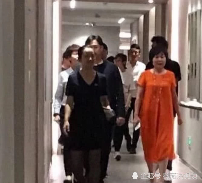 揭开黄磊好爸爸好老公的假面具,完全想不到他