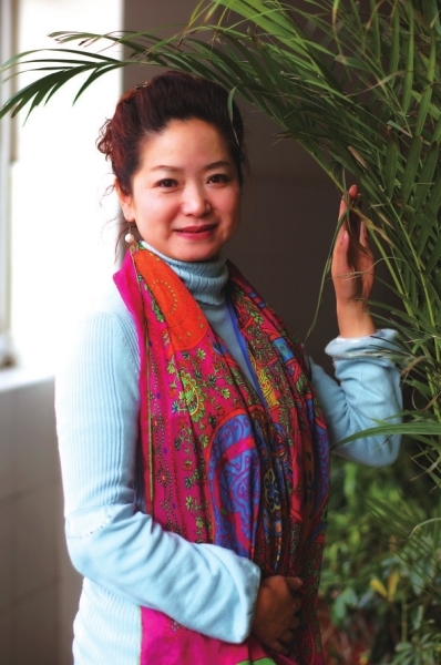 人物简介周芳,出生于1970年10月,国家二级演员,现任兰州市儿童艺术剧