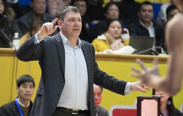 塞尔维亚小组赛首胜,与中国足球渊源颇深,鲁能