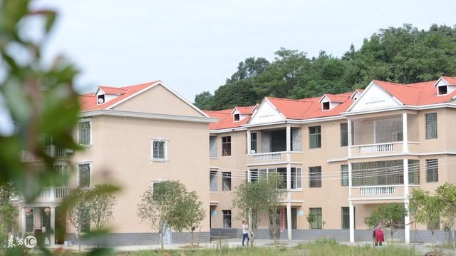 农村小产权房能转正吗?集体建设用地住房能租