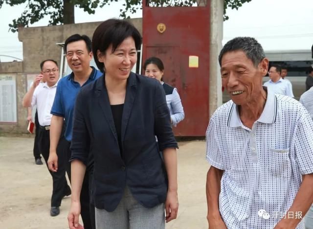 在通许县调研时强调,以党的建设高质量推动脱