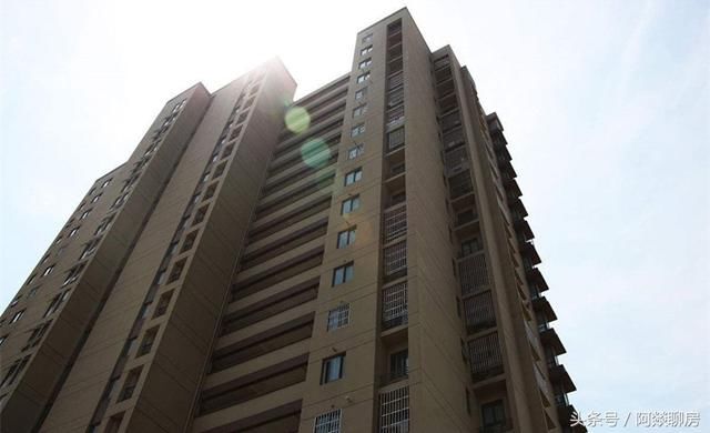 一梯两户两梯四户到底哪个好?幸亏房产的