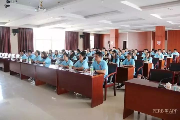 普洱300余名西部计划志愿者出征赴基层