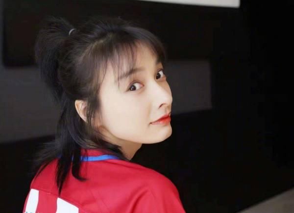 《快乐大本营》新人女主持挨骂不少,现被除名