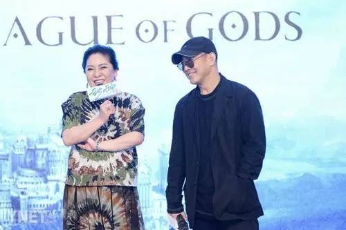 李连杰故意打向佐 黑道太子爷不做老板做武行