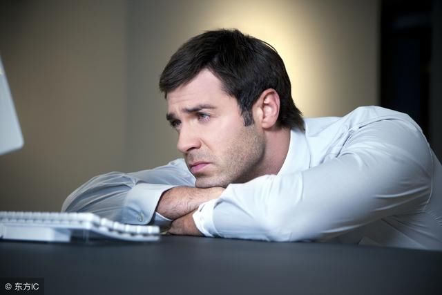 没出息的男人的5大表现 出现三条女人们要警惕