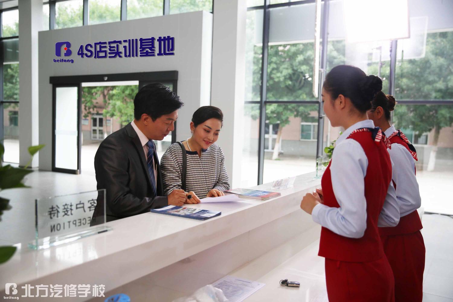 初中毕业没考上高中,该去学什么技术?