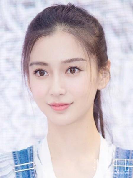 扎马尾露额头的女星中谁最清纯最美?她扎马尾最难看,她最雷人?