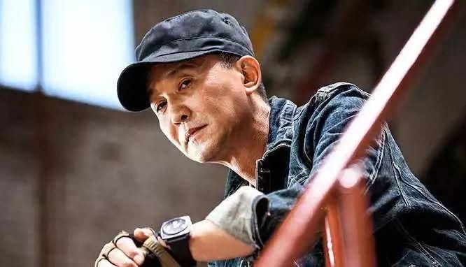 据说百花广场发生枪战?禁毒大片《破冰行动》