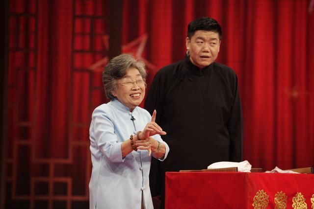 天津相声大会致敬相声大师刘文亨