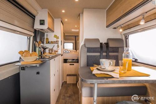 固定大床才睡的舒服 纯欧式风格菲亚特B型房车