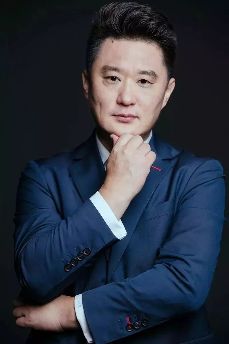 年轻时不懂爱情、错过爱;创业时不懂股权、错