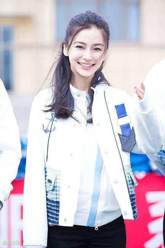 邓撕破杨颖衣服,郑恺在旁边看到baby内衣,脱口